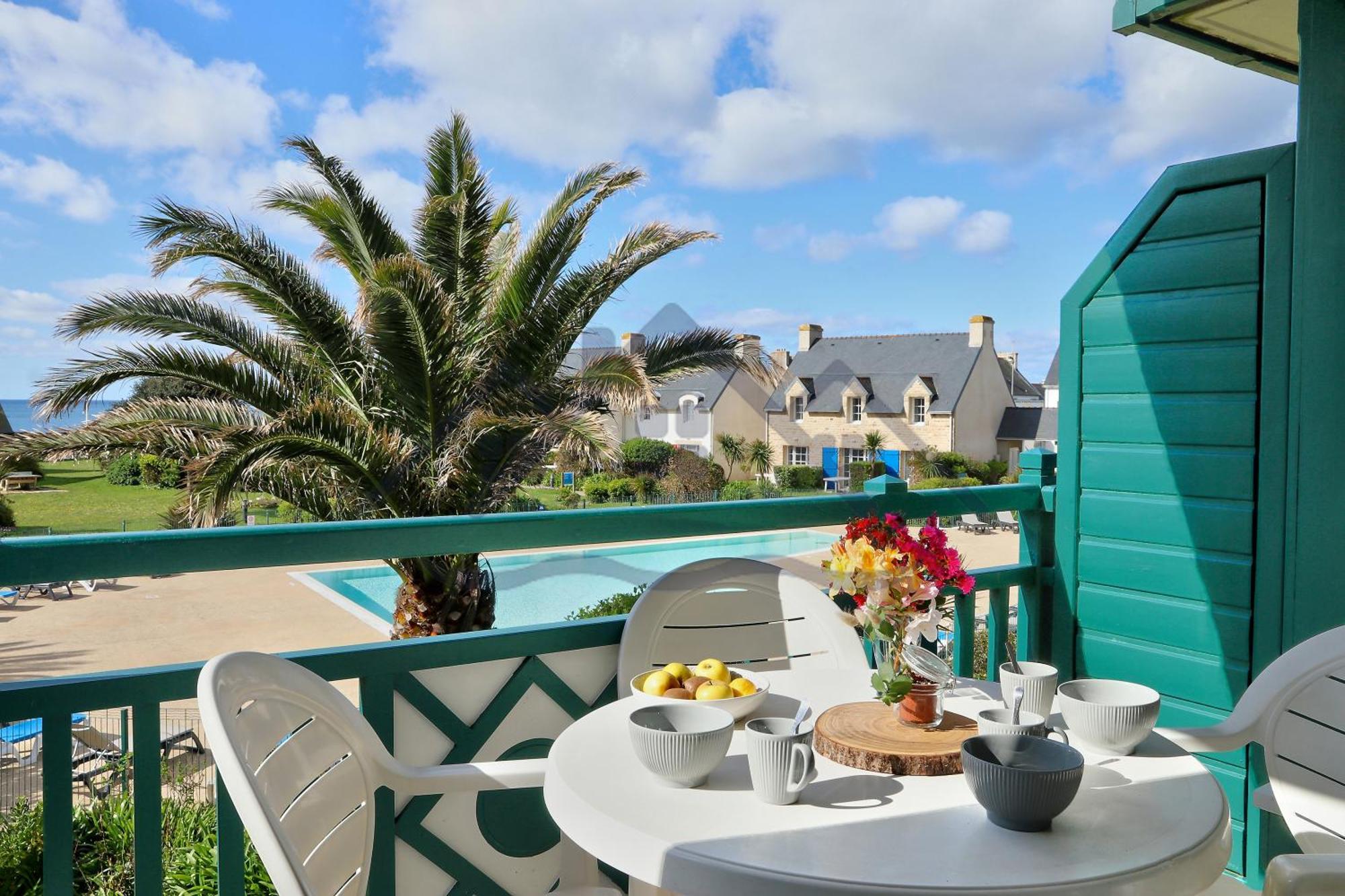 Localise - A18 - Avec Balcon - Petite Vue A Travers Le Palmier - Piscine De Avril A Septembre - Wifi Inclus - Animaux Admis - Draps Inclus - Parking Inclus