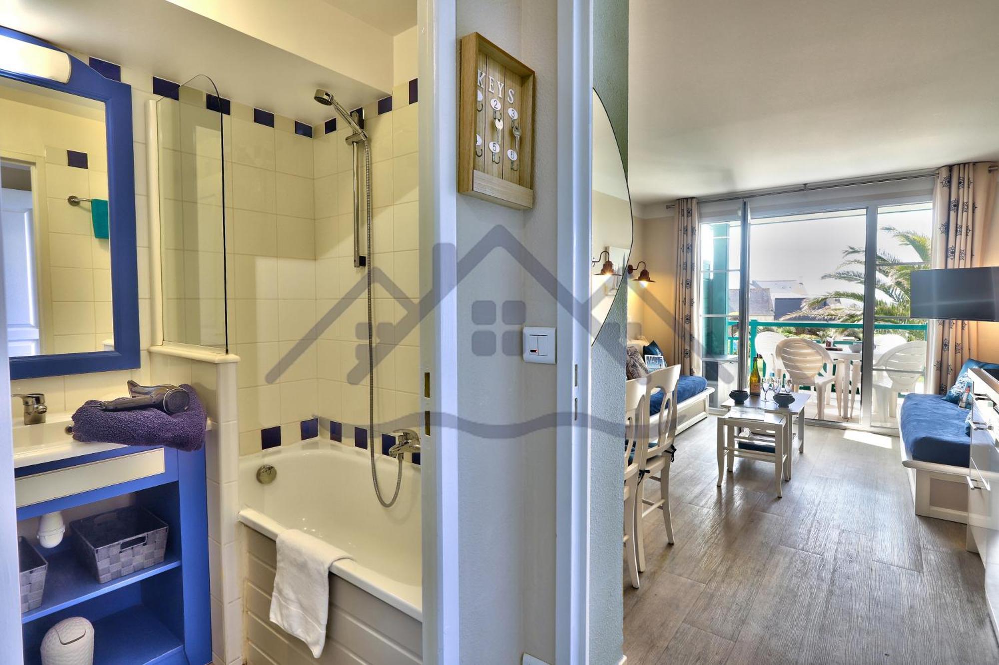 Apartment Localise - A18 - Avec Balcon - Petite Vue A Travers Le Palmier - Piscine De Avril A Septembre - Wifi Inclus - Animaux Admis - Draps Inclus - Parking Inclus